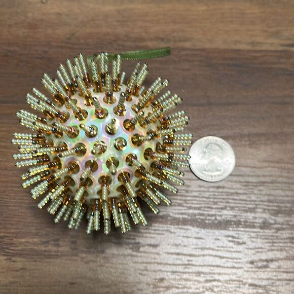 Handmade Sequin Circle Christmas Ornaments (4) - Picture 6 of 9